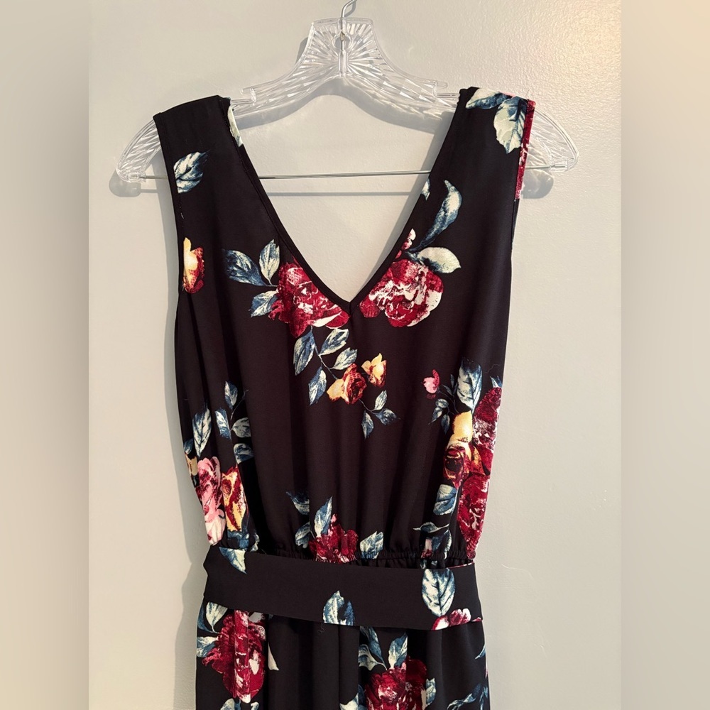 Xhilaration Women's Jumpsuit Large Floral Black Sleeveless V-Neck Button Front - Picture 9 of 16